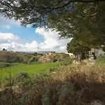 בית חווה Feudo Del Biviere *